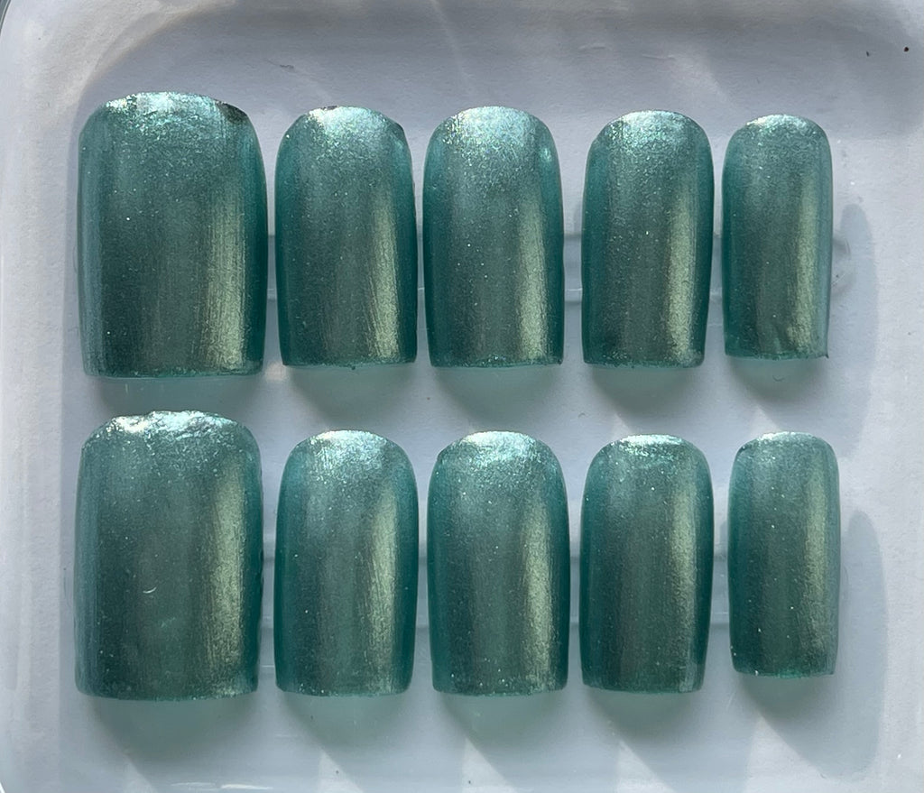 Metallic Green Press-on Nails | Handmade