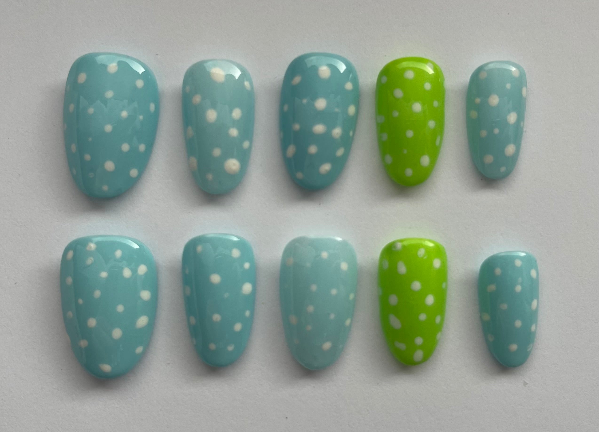 Blue & Green Polka Dot Handmade Press-on Nails